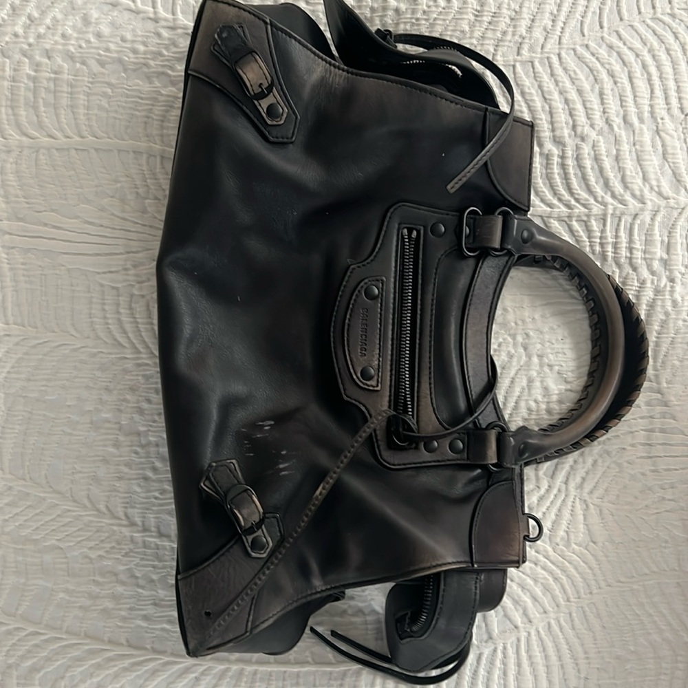 Balenciaga large city in worn out leather look
